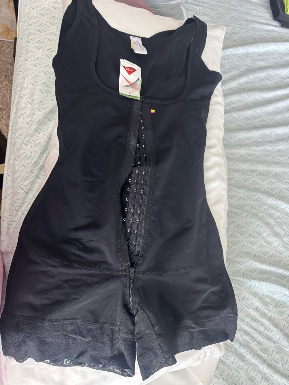 Women's Black Shapewear Bodysuit with Front Hook & Zip Closure